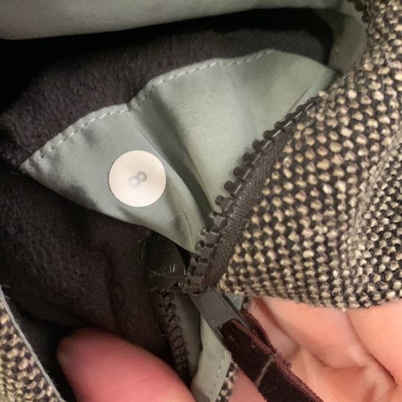Lululemon • casual fall/winter jacket - Picture 3 of 12